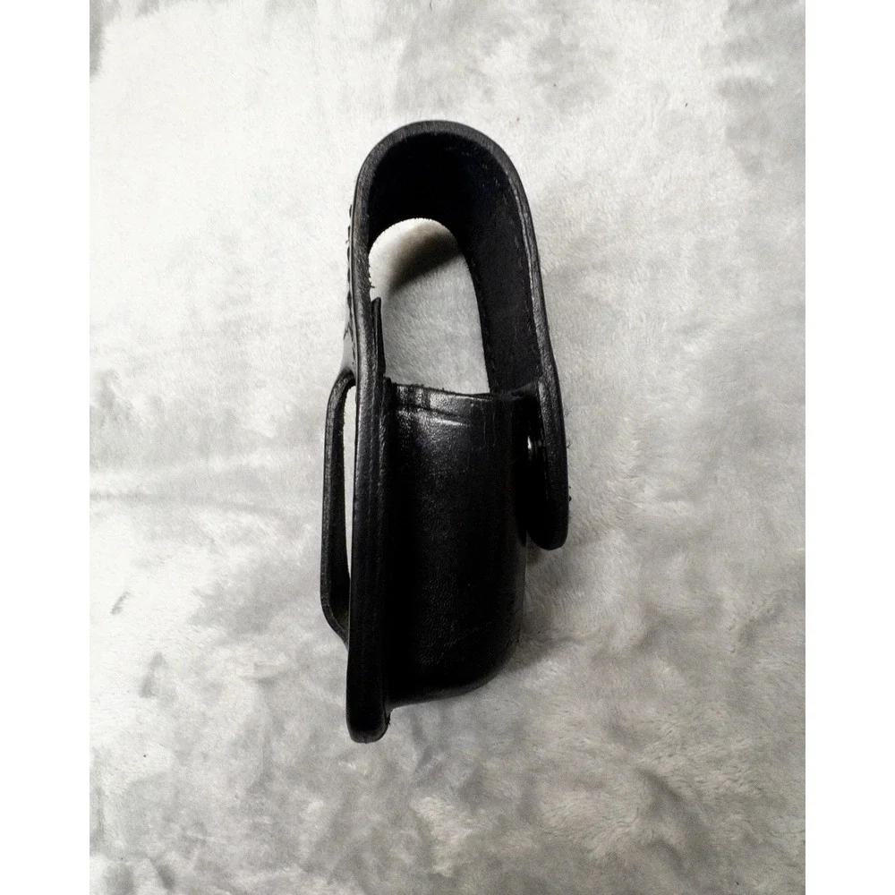 Gould & Goodrich Duty Leather Black Aerosol Case Mace Pepper Holster  B682